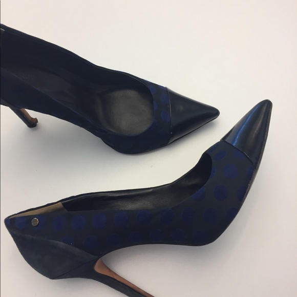 Heels by Rachel Roy - Picture 3 of 4